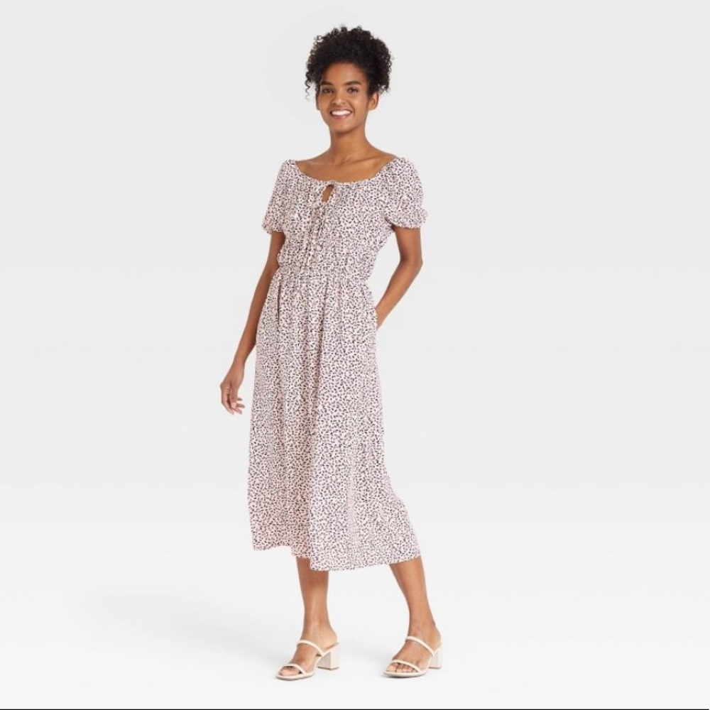 Maxi dress with square neck